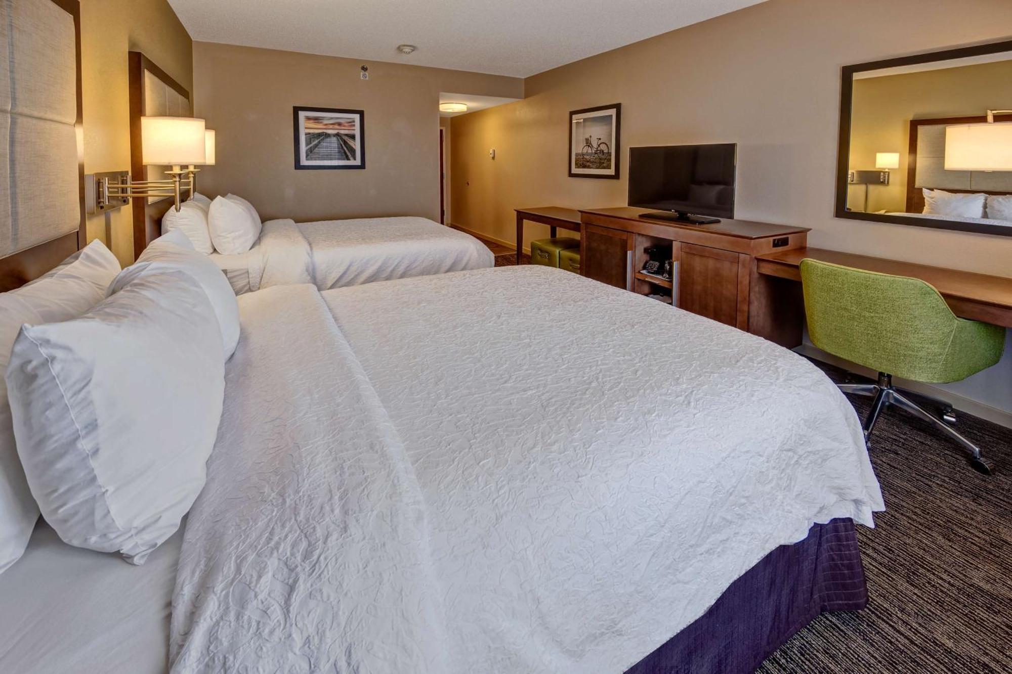 Hampton Inn Dunn Bagian luar foto